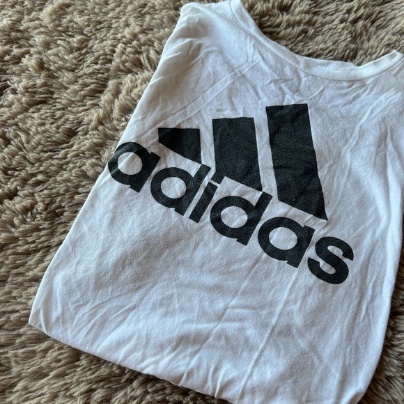 NEW Adidas logo white tshirt - Picture 5 of 5